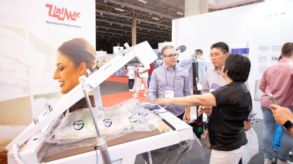 Lavtech se consolida como a maior feira do mercado de lavanderias da América Latina